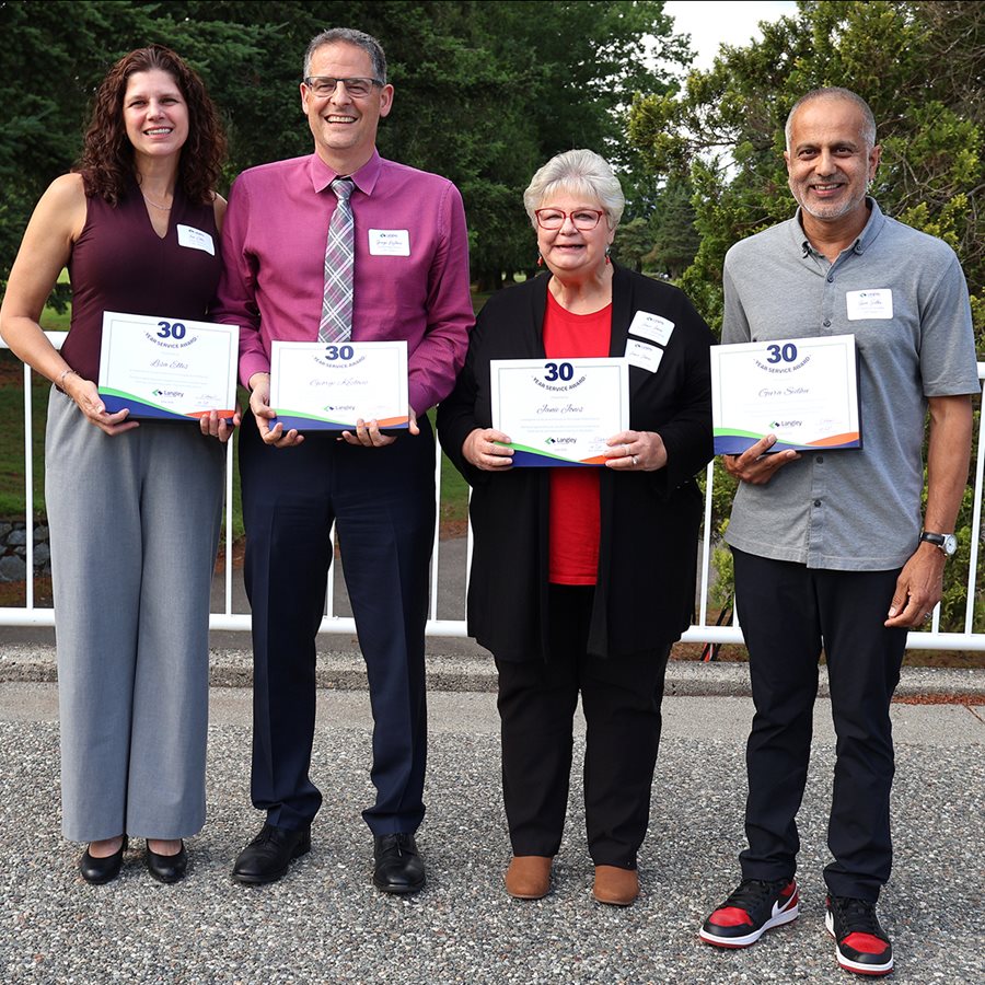 retirement-awards_30-years.2ba26723145.jpg