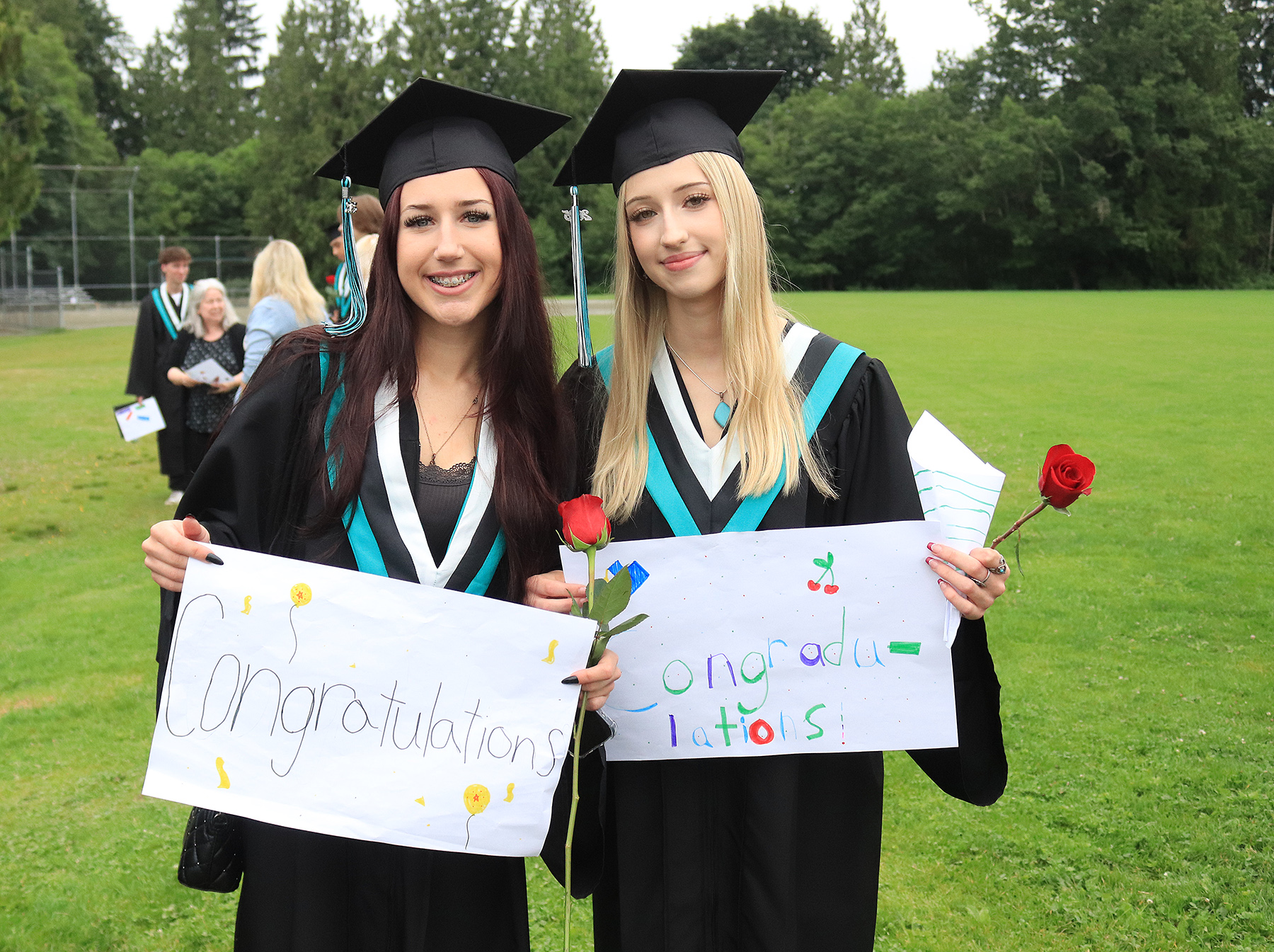 grad-walk-wgss-12.c6788f9941.jpg